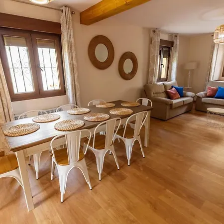 La Capitana 利亚内斯