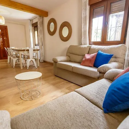 La Capitana 度假居 利亚内斯